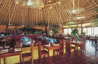 ****  فندق Club Oasis بويرتو أفينتوراس المكسيك